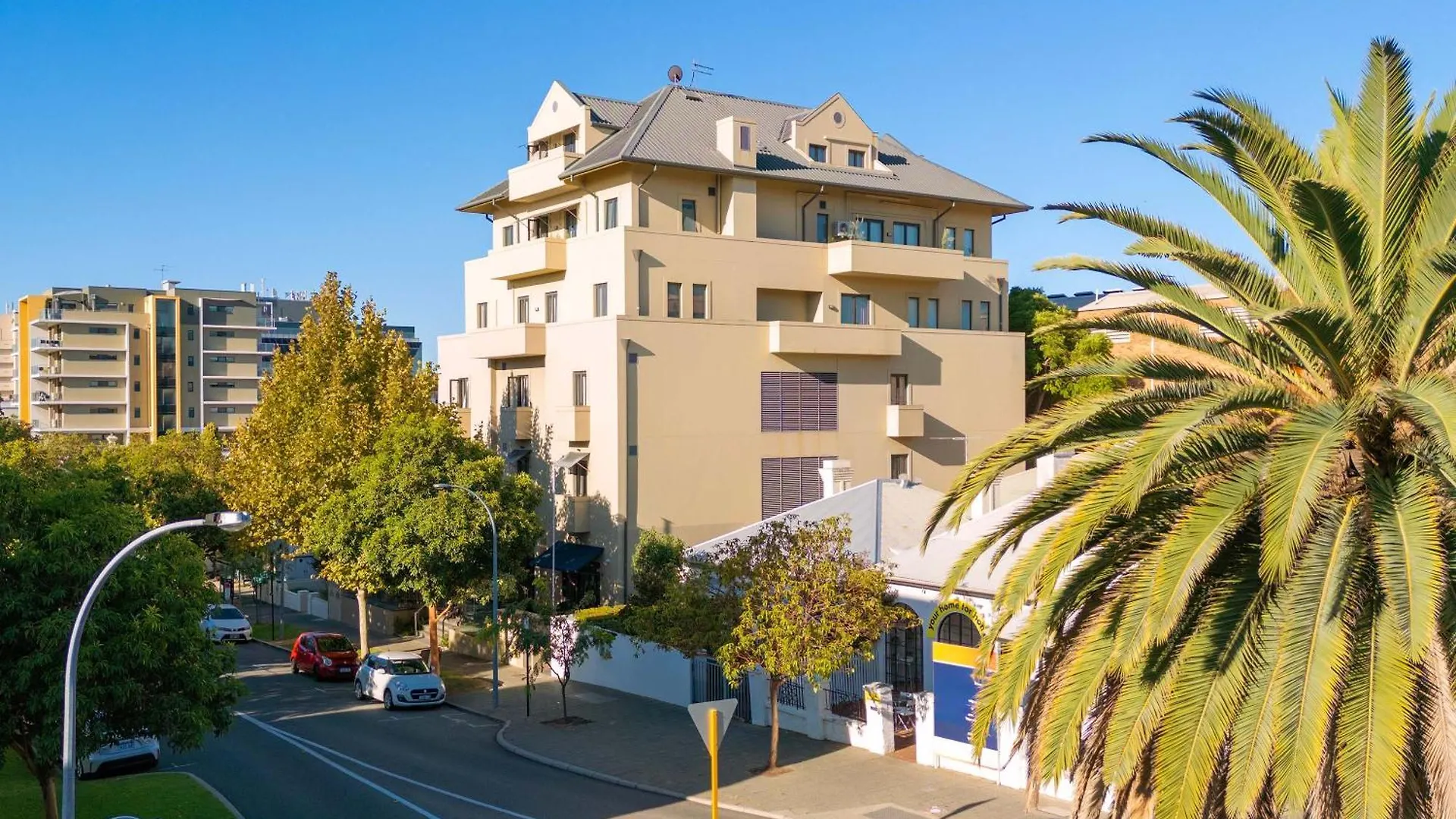 Hotel Club Wyndham Perth, Trademark Collection By Wyndham